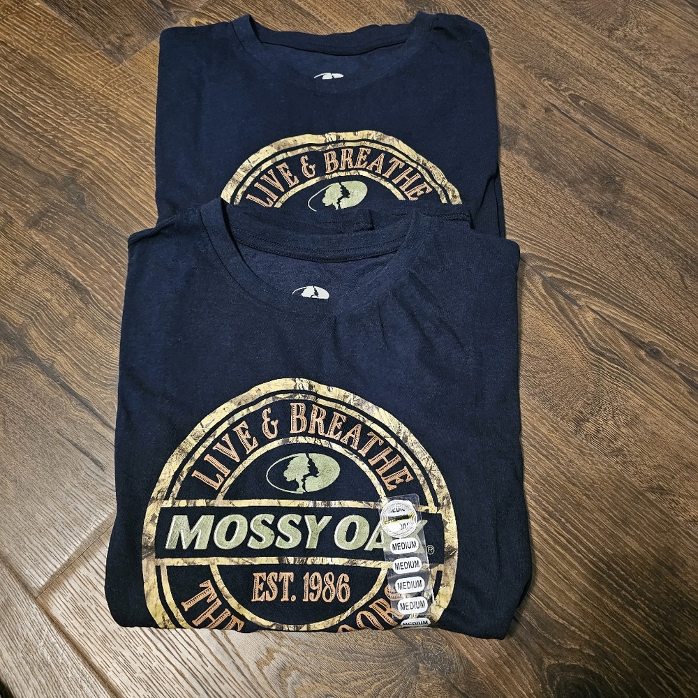 Mossy Oak NWT Live & Breathe T-Shirts Lot of 2 Short Sleeve Size M Navy